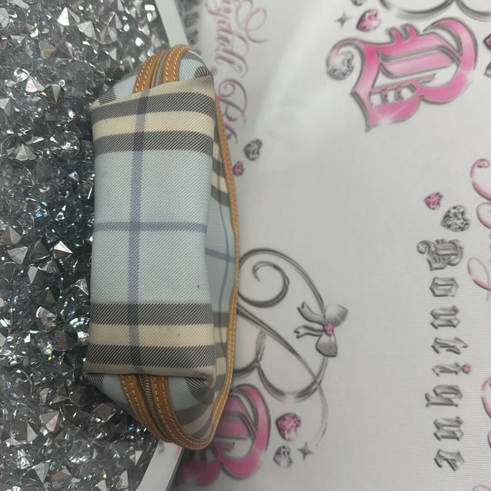 Burberry bag nova check print baby blue tan cream cosmetic case small tote zip - Picture 9 of 12